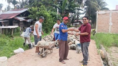 Mastilizal Aye Wakafkan Tanah Bangun Mushalla