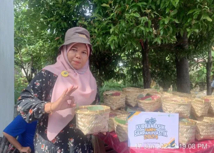 Bank Sampah Ampang Saiyo Mandiri Inisiasi Gerakan Berbagi Daging Kurban Ramah Lingkungan