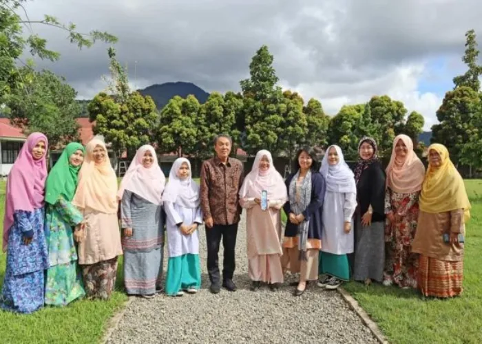 Konjen Jepang Apresiasi Perkembangan Perguruan Diniyyah Puteri