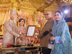 Tak Mungkin Cemburu, Pj Wako Andree Bawa Elsimil Dihadapan Pengantin Jon Pierre Amelia