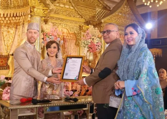 Tak Mungkin Cemburu, Pj Wako Andree Bawa Elsimil Dihadapan Pengantin Jon Pierre Amelia