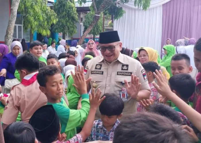 Cegah Karies, Ratusan Siswa SDIT Adzkia 1 Dibekali Edukasi Merawat Gigi dan Mulut