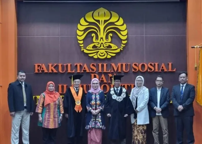 Pertahankan Disertasi, Edriana Raih Gelar Doktor Politik Universitas Indonesia