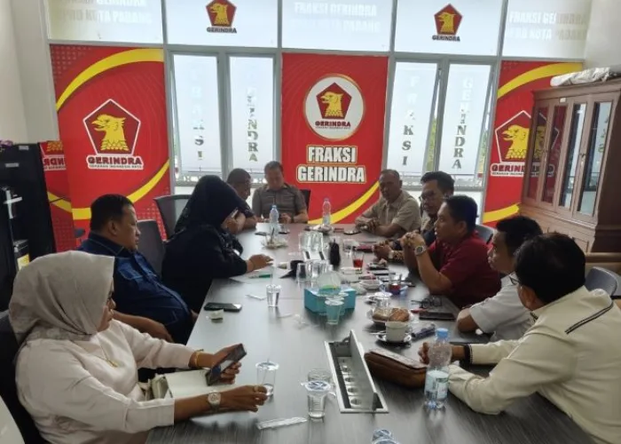 Sambangi Fraksi Gerindra, Mastilizal Aye: Kita Siap Menangkan Hendri Septa-Hidayat