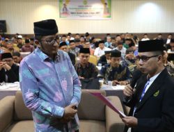 Mubaligh se-Kota Padang Deklarasi Dukung Hendri Septa Maju Pilkada