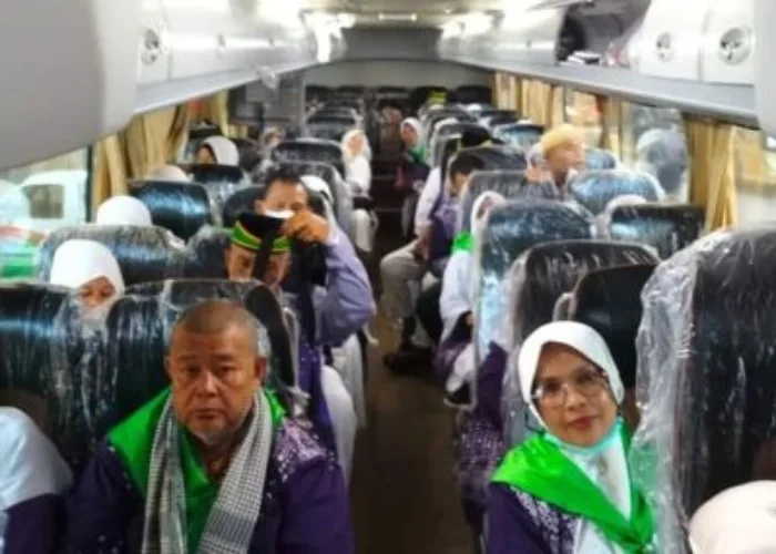 Jemaah Haji Kota Padang Panjang Hari Ini Kembali ke Tanah Air