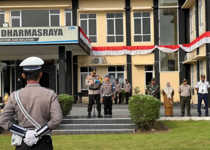 Kapolres Dharmasraya Pimpin Apel Gelar Pasukan Operasi Patuh Singgalang 2024