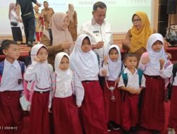 Bupati Rusma Launching PPDB, Gerakan Transisi PAUD ke SD/MI Momen Penting Anak