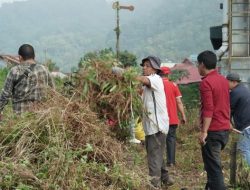 Sambut Galanggang Arang, Jajaran Pemko Goro Bersihkan Stasiun Kereta Api