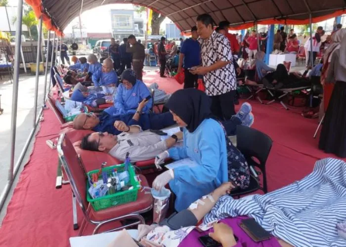 Aksi Donor Darah Dinas Perdagangan Padang, Kumpulkan 355 Kantong Darah