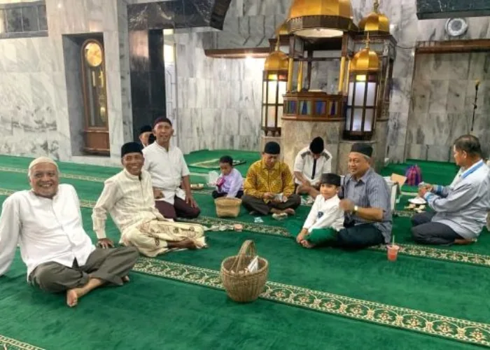 Didukung Warga, Masjid Zu’ama Terus Lakukan Kegiatan Jumat Berkah