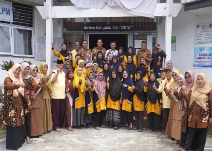 Pj Wako Sonny Apresiasi Sekolah Lansia Tageh