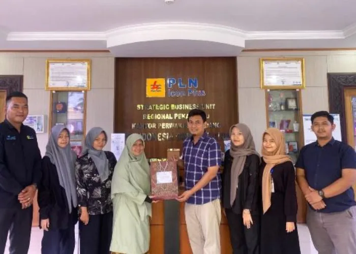 Tingkatkan Ekosistem Pendidikan, PLN Icon Plus Sumbagteng Lakukan Sharing Knowledge dengan Siswa SMK Kartika 1-2 Padang