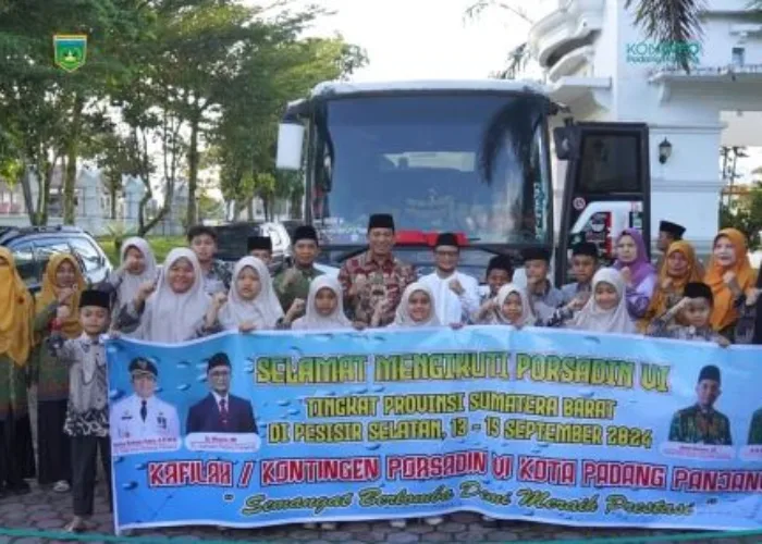 Pj Wako Sonny Lepas Kontingen FKDT Menuju Porsadin Sumbar