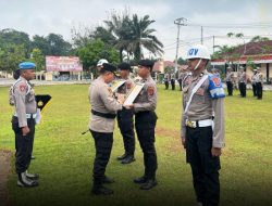 Kapolres Dharmasraya Pimpin Upacara PTDH