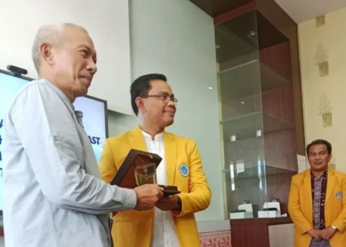 Pemkab Pesisir Selatan Hibahkan Tanah untuk Kampus Teknik UNP