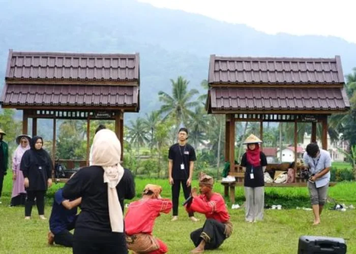 Universiti Utara Malaysia Wisata Edukasi ke Kubu Gadang