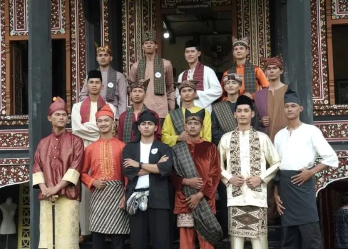 Lomba Fashion Show dan Fotografi Festival Ekraf Usung Tema Minangkabau Tempo Doeloe