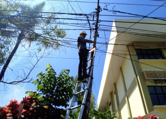 Konsisten Jaga Kehandalan Layanan Internet, PLN Icon Plus Sumbagteng Lakukan Preventive Maintenance di Lubuk Kilangan