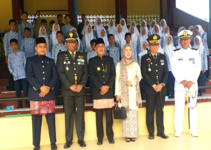 Pjs Bupati Era Sukma Munaf Pimpin Upacara HSP Ke-96 di Pesisir Selatan