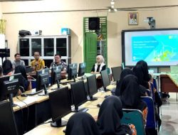 Komitmen Tingkatkan Pendidikan, PLN Icon Plus Sumbagteng Unit Layanan Riau dan Kepulauan Riau Beri Pembekalan Keterampilan Siswa SMKN 1 Pekanbaru
