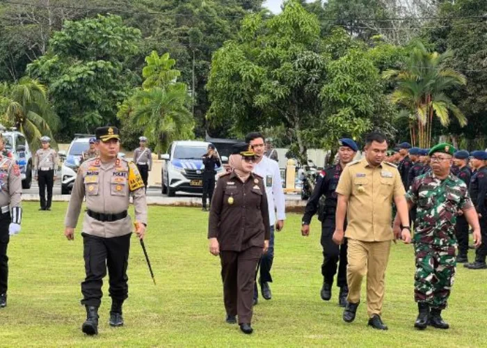 Dihadiri Bupati Sutan Riska, Kapolres Pimpin Apel Gelar Pasukan Operasi Zebra Singgalang 2024