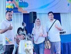 Transformasi Kendaraan Listrik, PLN Icon Plus Sumbagteng beri Dukungan Motor Listrik pada Puncak Perayaan Hari Listrik Nasional ke-79 di PLN UID Sumatera Barat