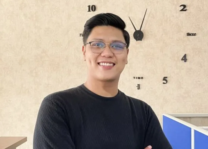 Iqbal Calon “Naturalisasi” Tidak Seperti yang Dibayangkan