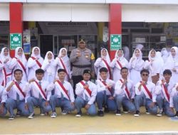 Pimpin Upacara di Kauman, Kapolres Sampaikan Amanat Inspiratif untuk Santri