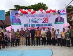 Pagelaran Seni dan Panen Karya Meriahkan Milad MAN 3