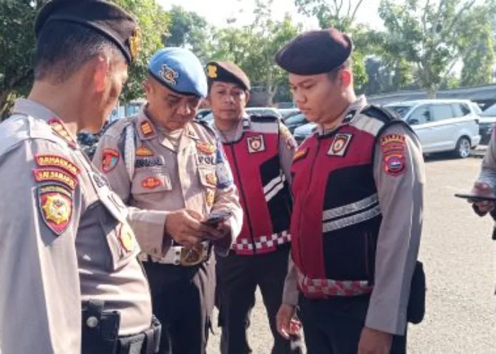 Cek Judi Online dan Pinjam Online, Propam Periksa HP Anggota Polres Dharmasraya