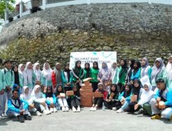 Meriahkan HKN, Nakes Ramaikan Acara Senam Bersama dan Fun Game