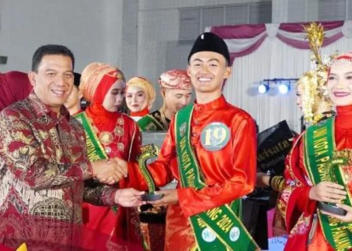 Viagi dan Rahmi Terpilih jadi Uda Uni Padang Panjang 2024