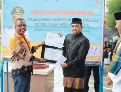 Pemkab Pesisir Selatan Berikan Penghargaan Penulis Terproduktif 2024