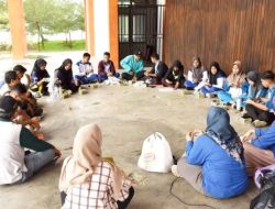 Saka Kalpataru Kota Pariaman Gelar Aksi Bersih dan Pembuatan Ecobrick