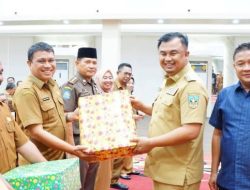 Bupati Himbau OPD dan Masyarakat Dharmasraya Semarakkan HUT Kabupaten