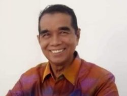 Sikap dan Akhlak dalam Bermasyarakat
