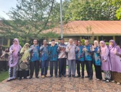 Perpisahan Kepsek Ala SMAN 12 Padang, Sederhana Namun Penuh Makna