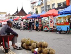 Pasar Pabukoan di Pedestarian Pasar Pusat, Pilihan Ngabuburit Anak Muda dan Keluarga