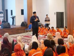 Dari Jalanan ke Meja Berbuka, Pasukan Oranye Rayakan Kebersamaan dengan Wako Fadly