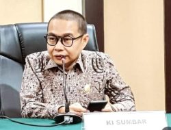 Musfi Yendra : Saya Minta Gubernur Bisa Hadirkan KI Sumbar di Rakor Kepala Daerah