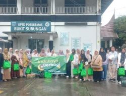 Bantu Warga, Puskesmas Busur Bagikan Takjil dan Sembako