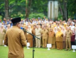 Pimpin Apel Gabungan Pasca Cuti Idul Fitri, Bupati Eka Putra Ajak ASN Tingkatkan Budaya Gotong Royong