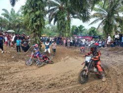 Bupati dan Wabup Hadiri Penutupan Berlian Racing GrassTrack Motocross di Ranah Batahan