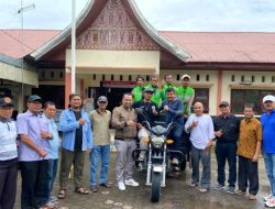 Tingkatkan Pengelolaan Sampah di Koto Lua, Anggota DPRD Yusri Latif Serahkan Betor ke LPS