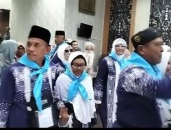 249 JCH Pasaman Barat Bertolak Menuju Embarkasi Padang