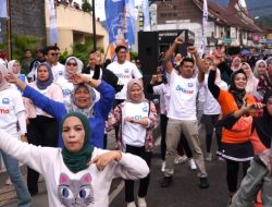 Masyarakat Tumpah Ruah Ikut CFD di Pasar Pusat