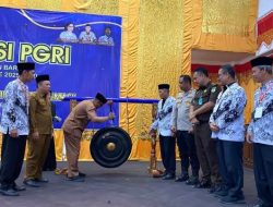 Dibuka Konferensi PGRI Pasbar, PGRI Diharapkan Ciptakan Pendidikan Berkualitas Berbasis Karakter