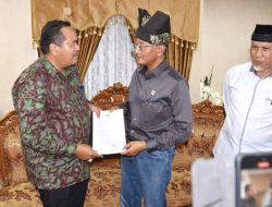 Bertemu Menteri PU, Wako Yota Balad Serahkan Proposal Pembangunan Kota Pariaman