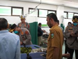 Didampingi Wawako Allex Saputra, Kapolda Sumbar Tinjau Korban Kecelakaan ALS